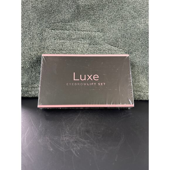 Unopened Luxe Eyebrow Lift Set - Picture 3 of 9